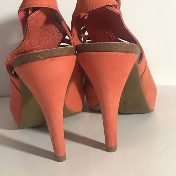 New Vince Camuto Poseidon Platform Sandal Coral Size 7.5 - Picture 6 of 9